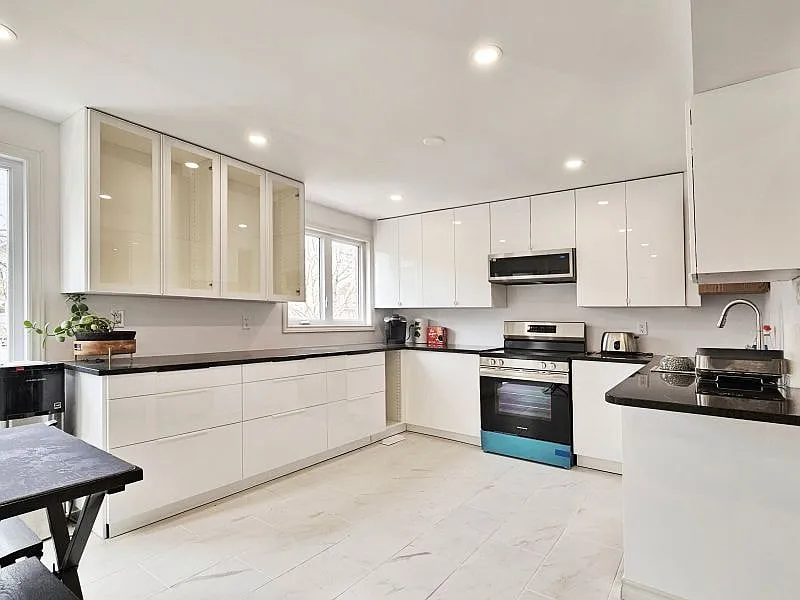 76 Gladecrest Court- 2 — Photo 2