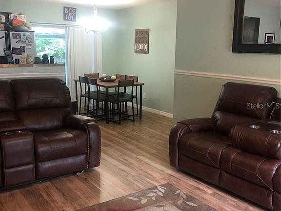 4th image of 4058 Luan Dr