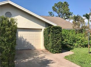 655 92nd Ave N, Naples, FL 34108