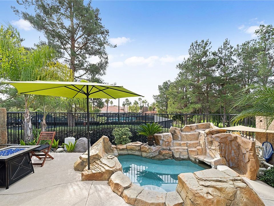 1st image of 31319 Canterbury Ct