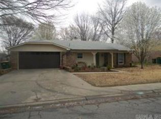 1005 S Laredo Ave, Russellville, AR 72801