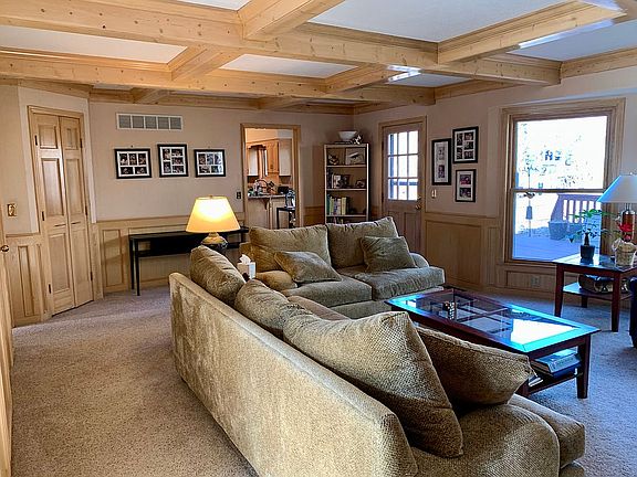 2nd view, family room