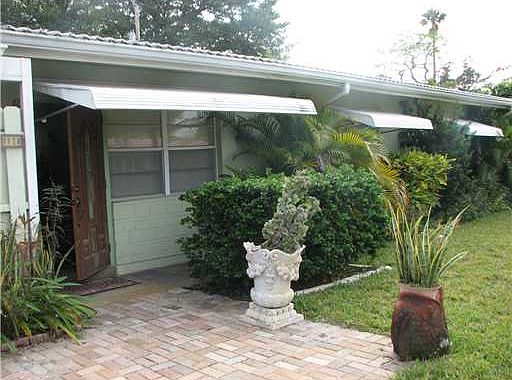 1st image of 1128 SW 1st Ave