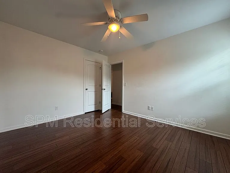 437 Lady Bug Ln — Photo 17