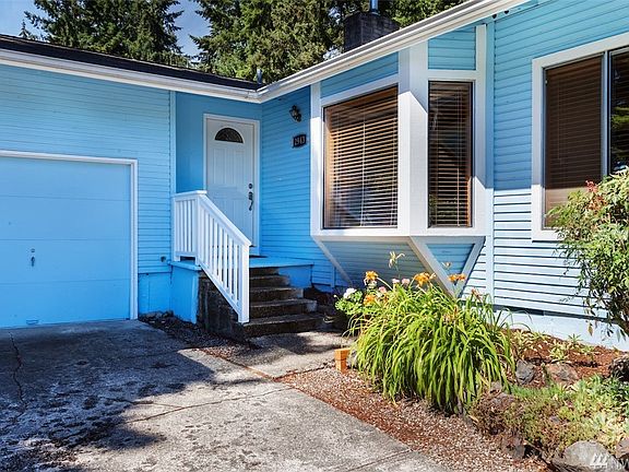 2nd image of 2943 162nd Ave SE