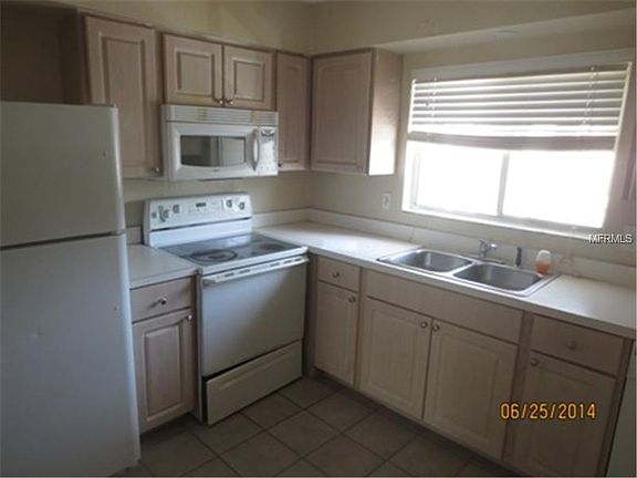 5th image of 7904 Sierra Palm Pl Unit 201