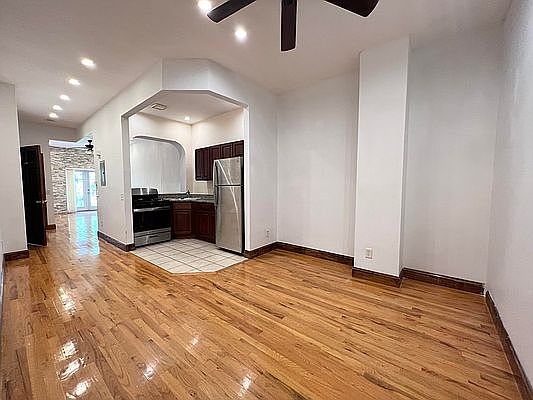 2nd image of 29 Woodbine St #1