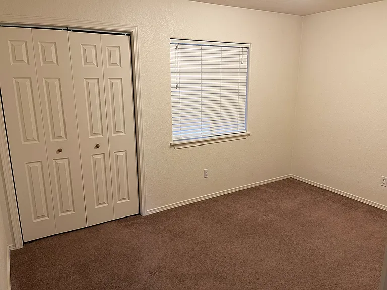 1203 Cowlitz Way #3 — Photo 7