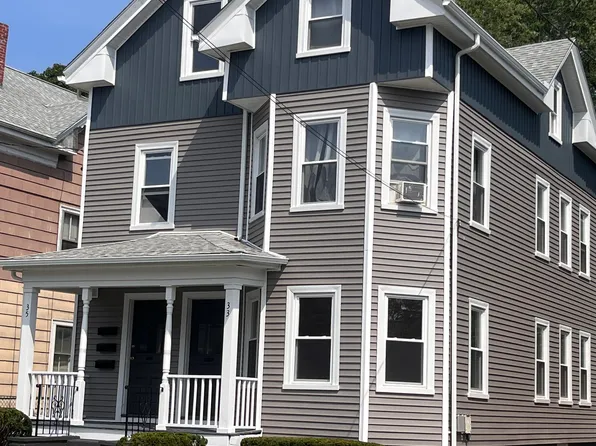 33 Colonial Ave #1, Cranston, RI 02910