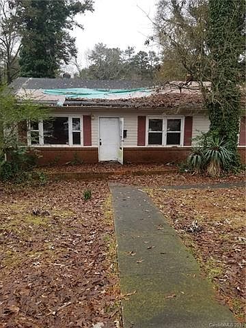 2nd image of 715 Cameron Ave
