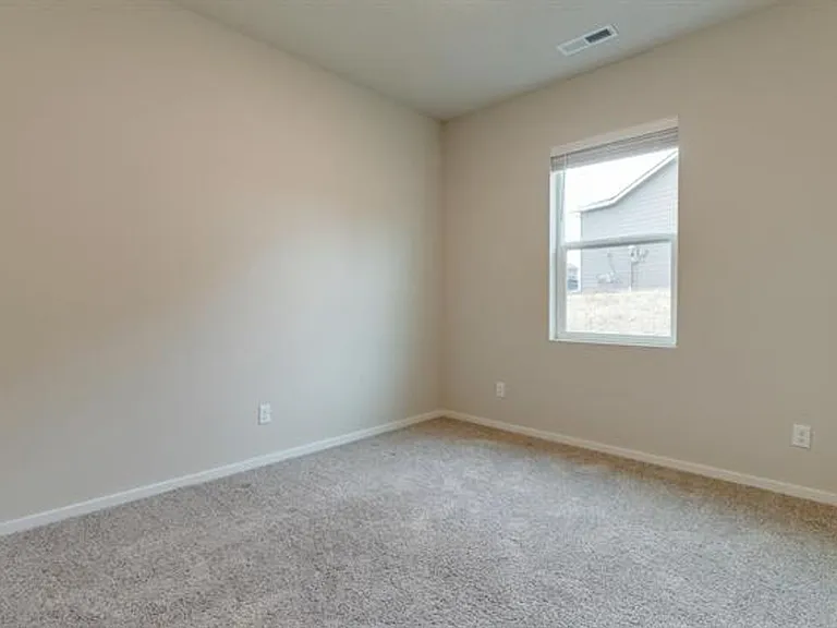 8207 S Avery Rd — Photo 23