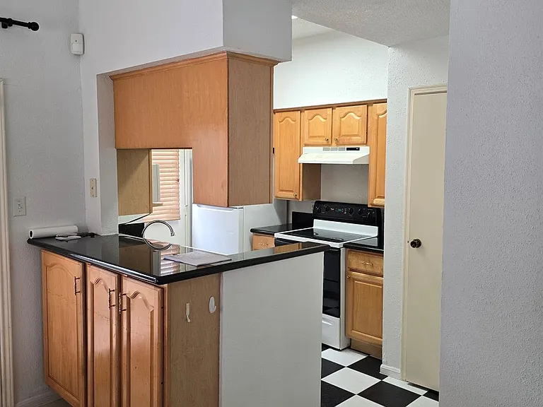 7575 Cambridge St #704 — Photo 6