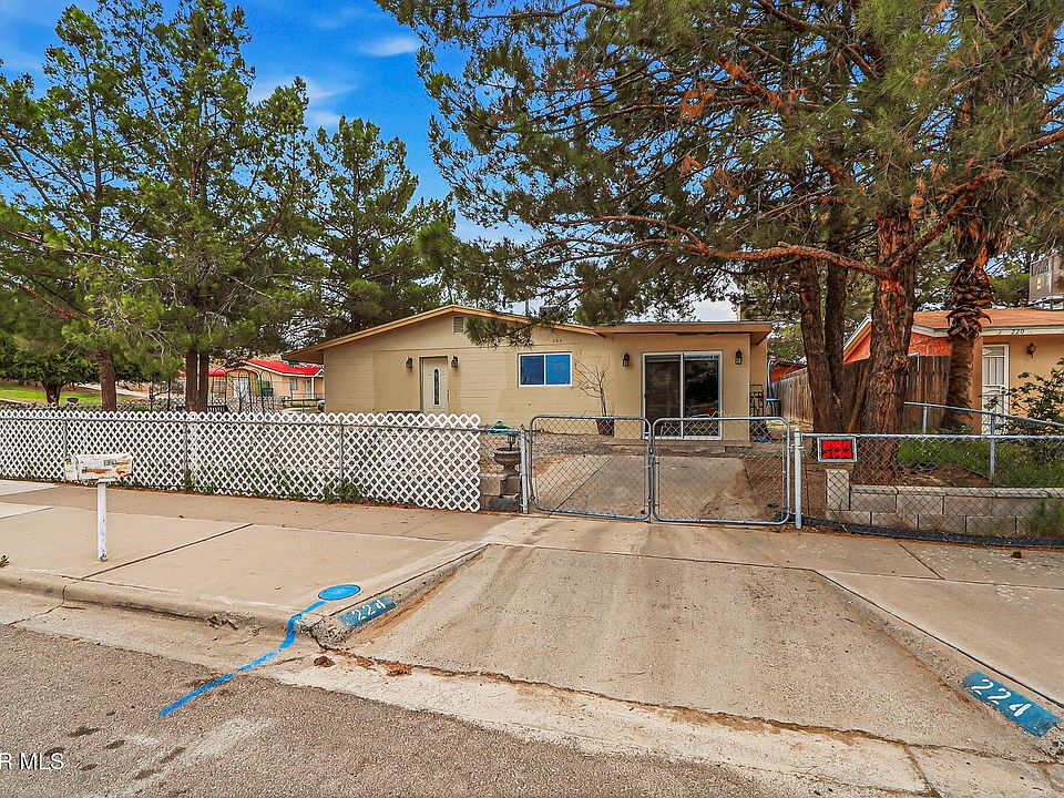 1st image of 224 Pacific Dr