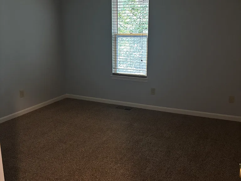Lee Ct NW — Photo 5