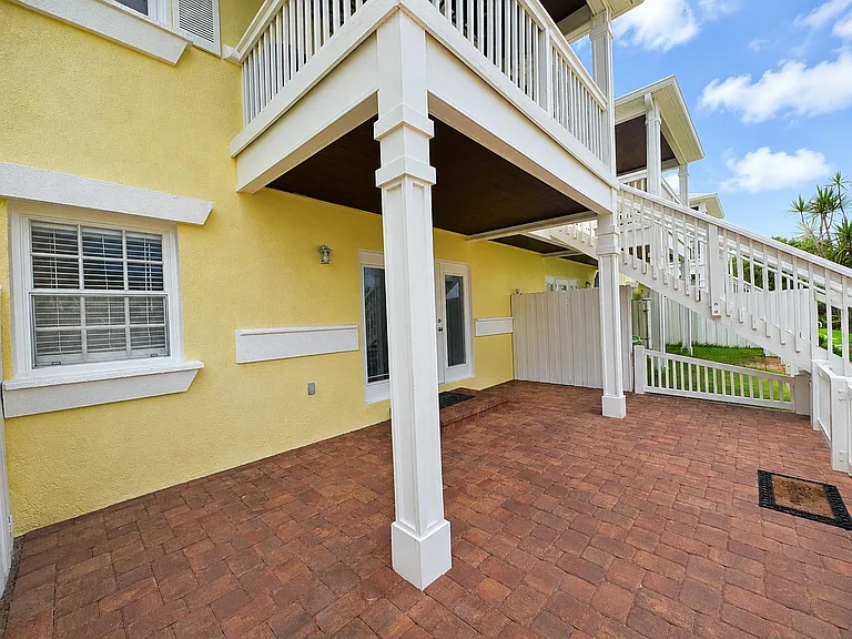 4728 Beach Dr S #E-B — Photo 16
