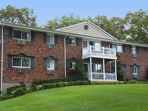 Fairfield at New England Village | 437 Lincoln Blvd, Hauppauge, NY
