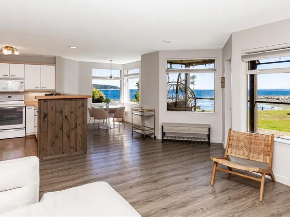 27 Island Hwy S #3210, Campbell River, BC V9W 1A2