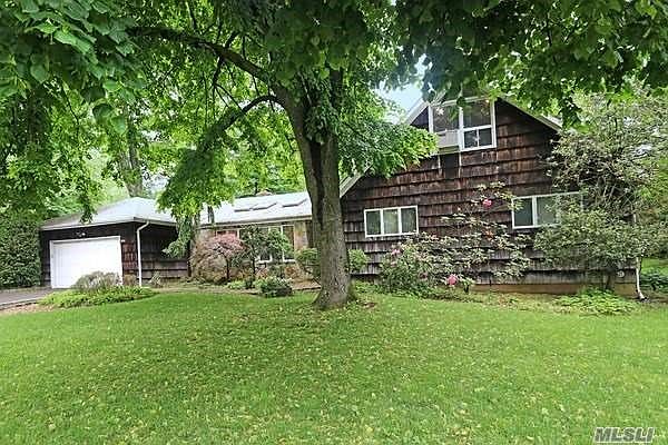 1st image of 100 Oak Dr