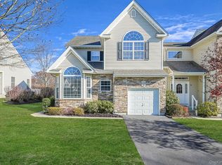 96 Manitou Trail #96, Kings Park, NY 11754