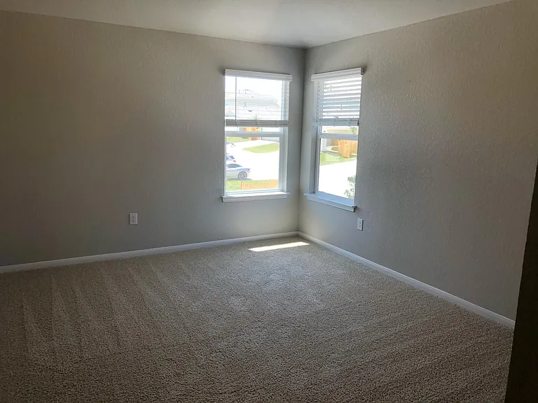 10502 Fulton Ave — Photo 18