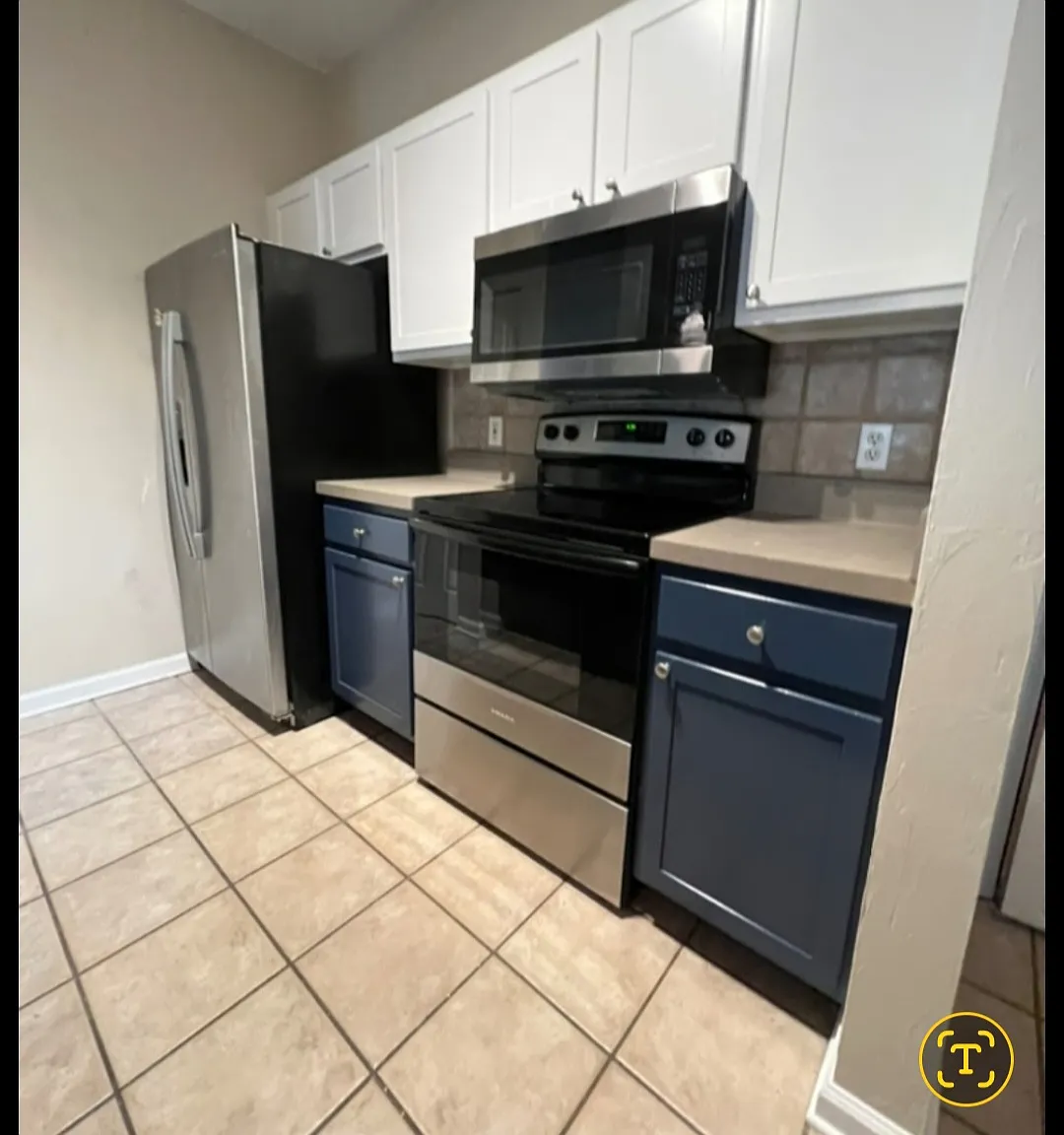 4207 S Dale Mabry Hwy — Photo 3