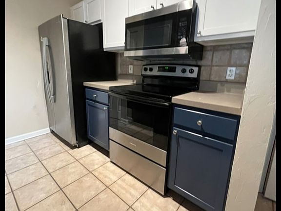3rd image of 4207 S Dale Mabry Hwy Unit 10202
