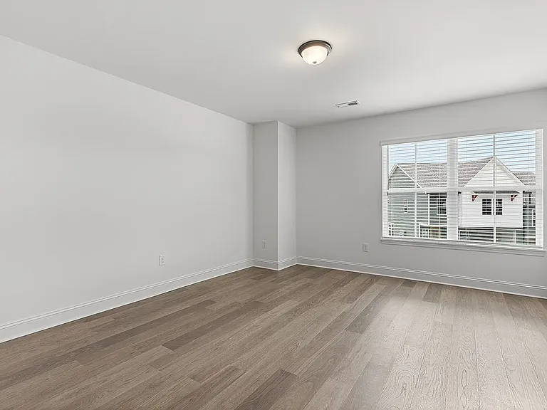 1645 Lateglow Way — Photo 11