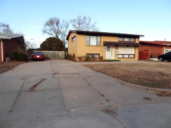 1210 E Fortuna St, Wichita, KS 67216