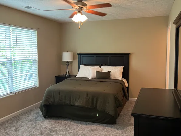 (undisclosed Address), Elizabethtown, KY 42701