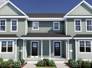 629 Hillcrest Dr, Waunakee, WI 53597