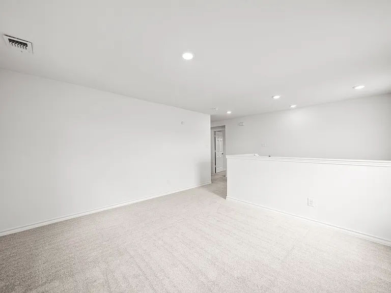 424 Princewood Dr — Photo 19