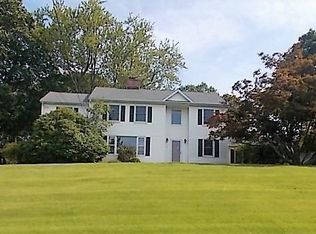 2 Sunset Rdg, Danbury, CT 06811