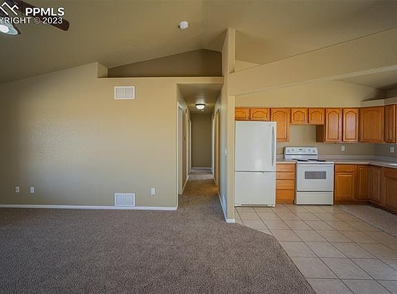 5th image of 1704 N Lyon Ln