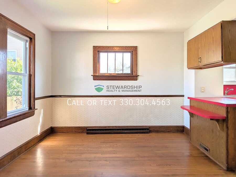1st image of 654 E Glenwood Ave