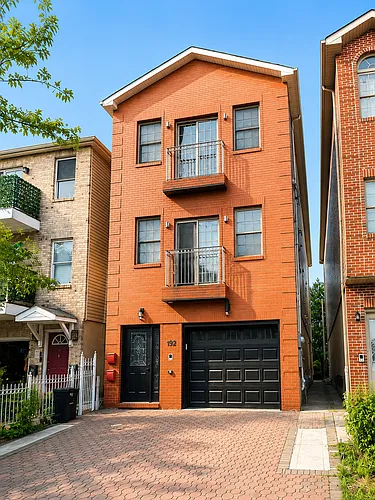 192 Arlington Ave Photo 1