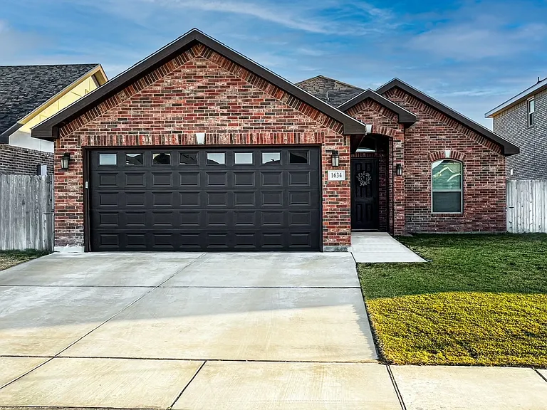 1634 Boise Dr — Photo 1
