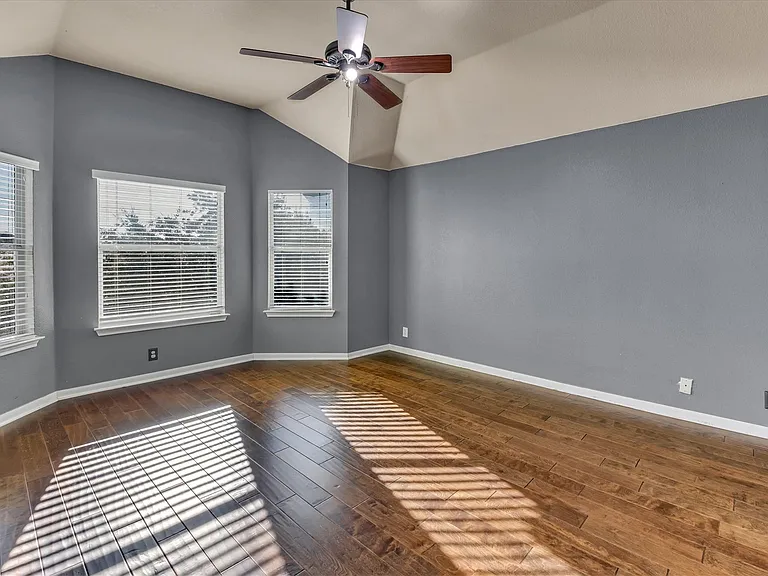 2132 Faldo Ln — Photo 22