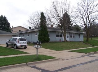 1907 Green Tree Rd #1909, West Bend, WI 53090