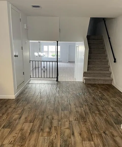135 S 6th St — Photo 5