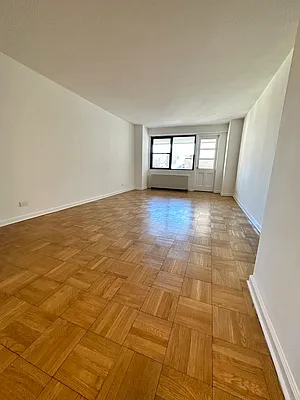 Rented by UES Management | media 2