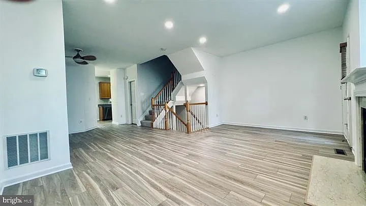 21779 Kings Crossing Ter — Photo 5