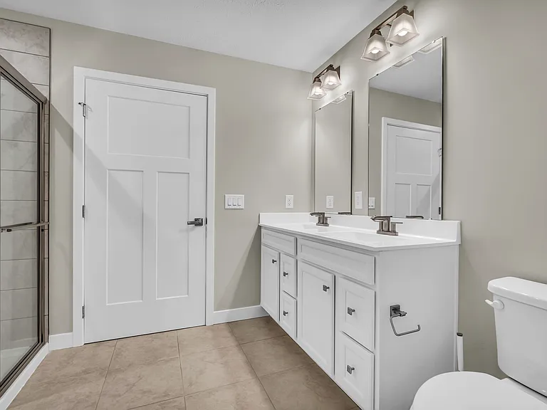 1292 Divot Cir — Photo 16