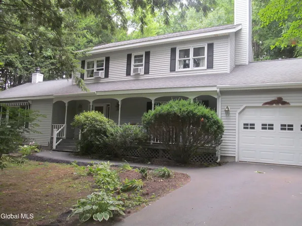 9 Pineridge Court, Greenfield Center, NY 12833