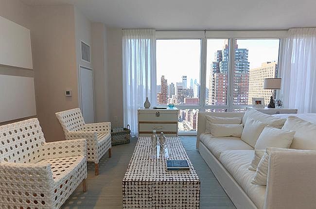 1st image of 160 W 62nd St APT 14B