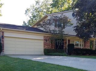 5936 Deanmont Pl, Dayton, OH 45459