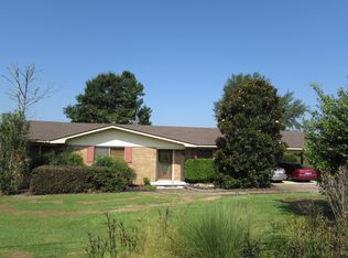 16 Old Lakeview Dr, Columbia, MS 39429