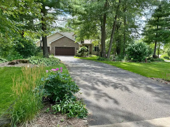 20002 Edison St NE, East Bethel, MN 55011