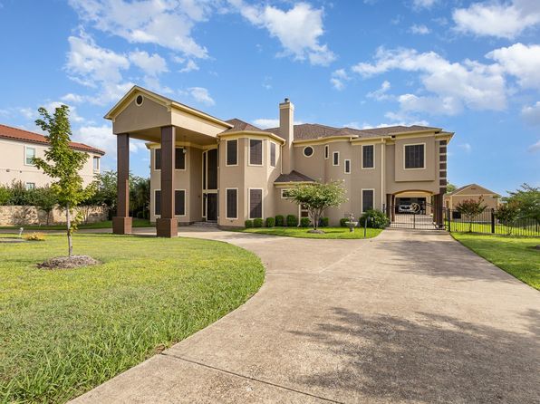 Home for Sale in Grand Prairie TX
