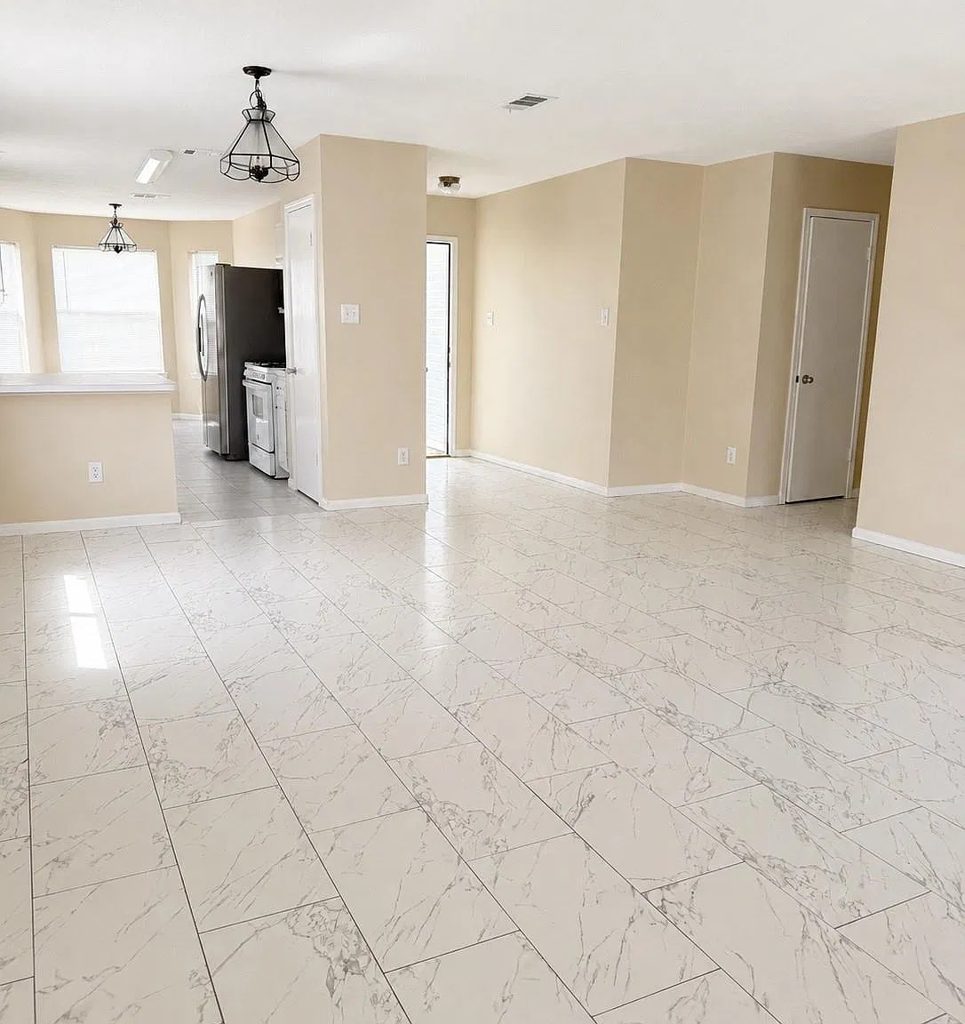 3 bed, 2.0 bath, 1565 sqft, $1,875 — Photo 3
