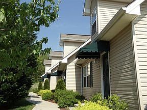 5th image of 1600 Kensington Pl